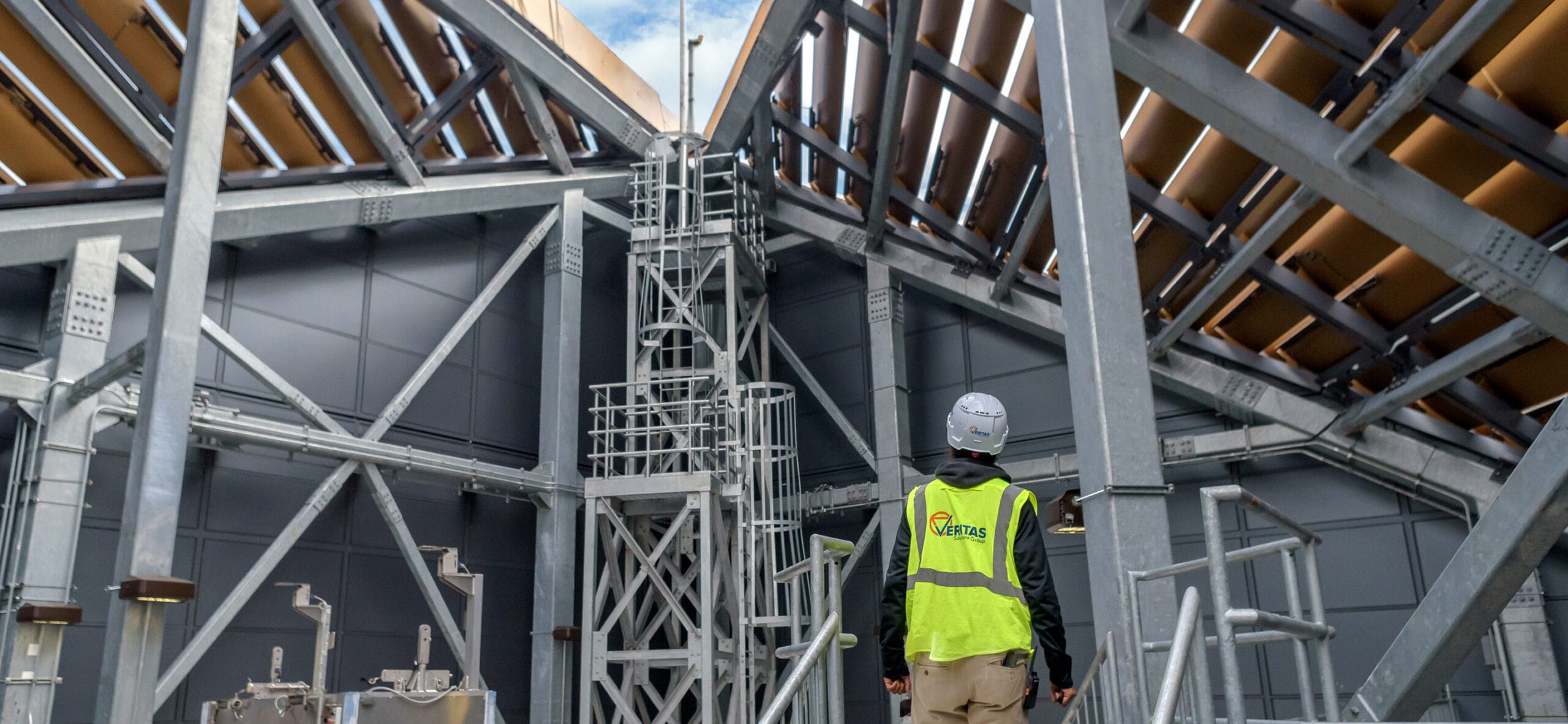 Veritas HP Hero Copyright 2026